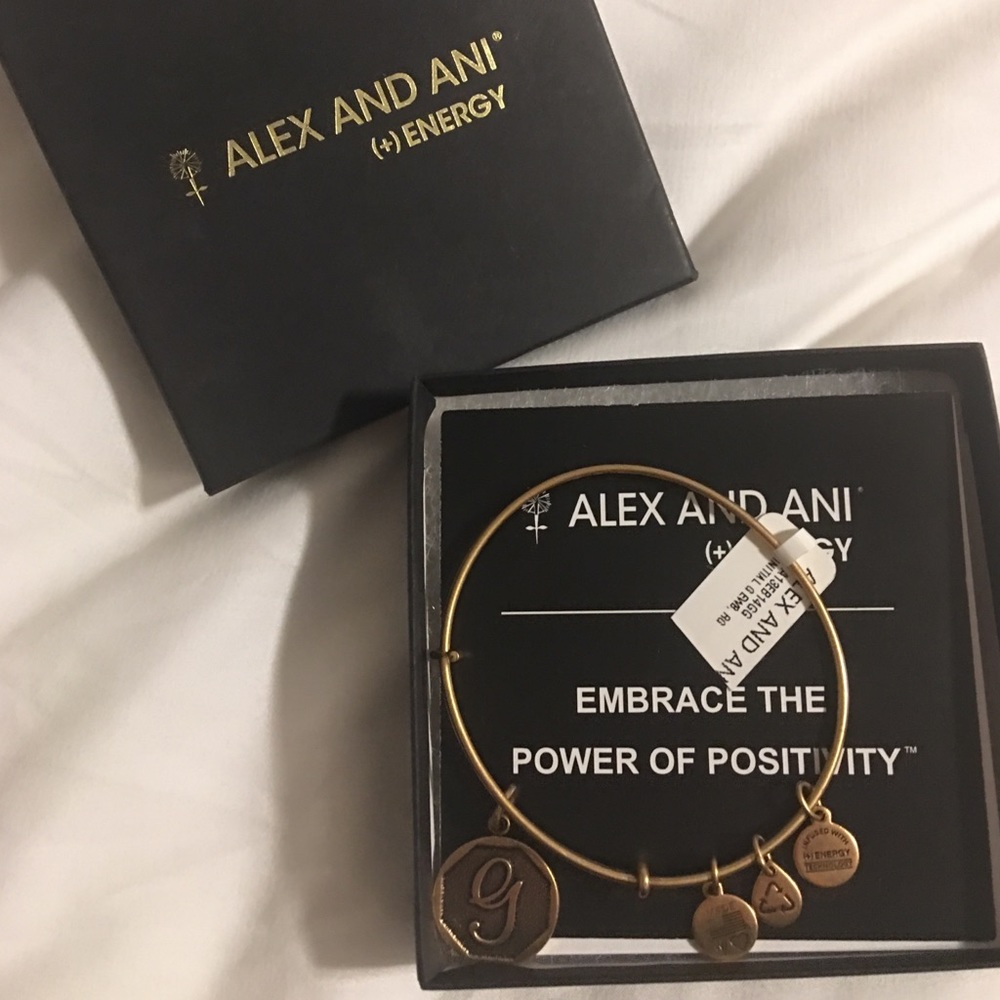 NWT Alex and Ani “G” positivity bracelet